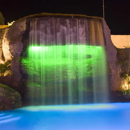 Hotel Papi 3*